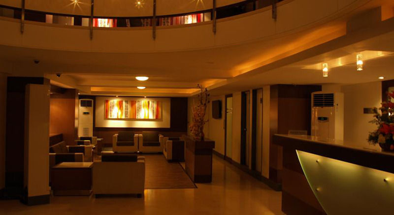 Kapila Business Hotel Poona Buitenkant foto
