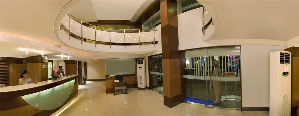 Kapila Business Hotel Poona Buitenkant foto